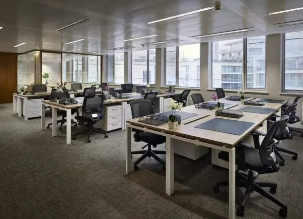 1 Knightsbridge Green