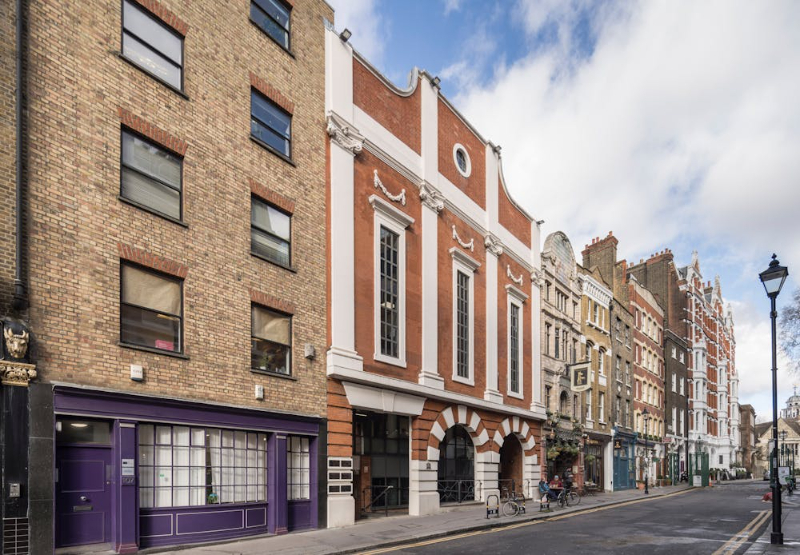 111 Charterhouse Street