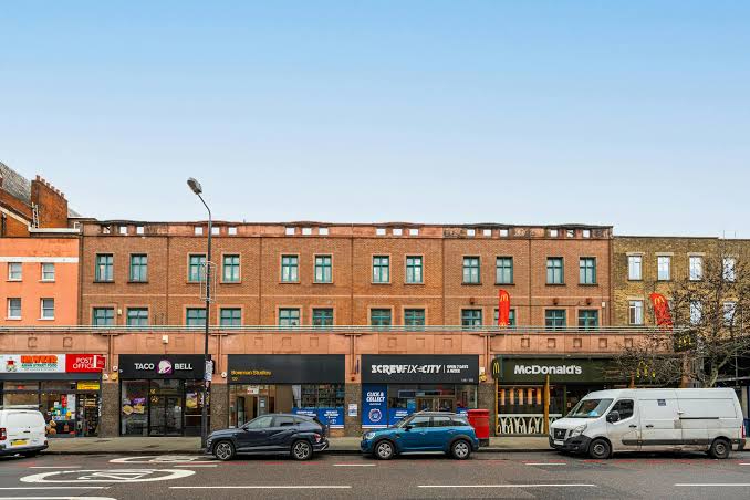 120 Camden High Street