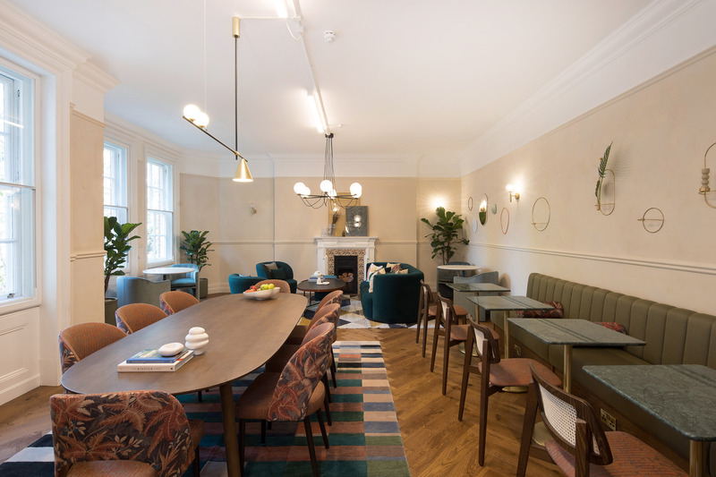 128 Buckingham Palace Road