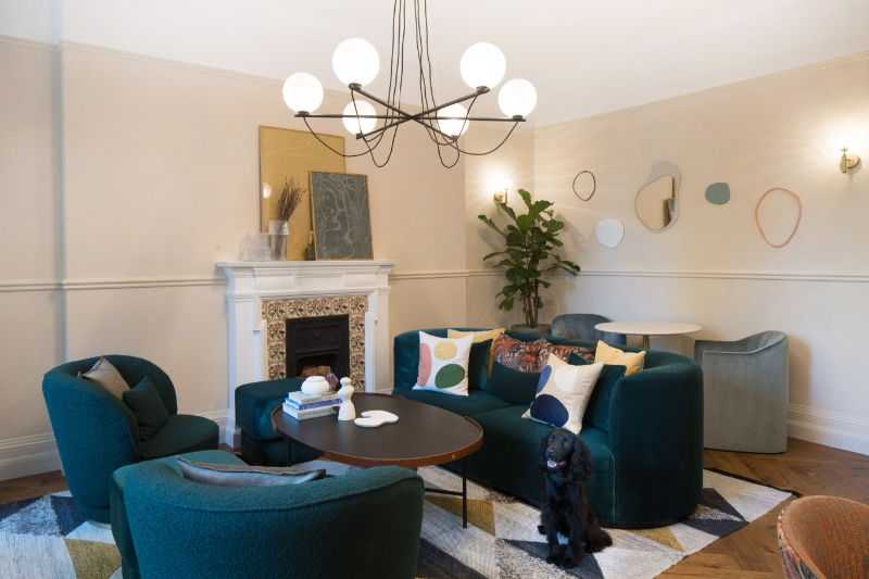 142 Buckingham Palace Road