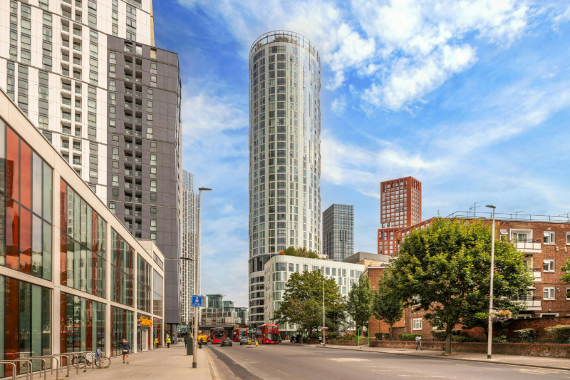 153 Wandsworth Road, London, UK