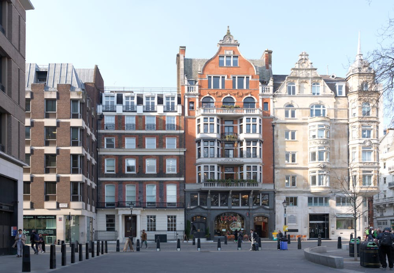 16 Hanover Square