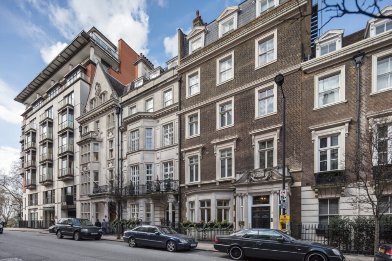 25 Upper Brook Street