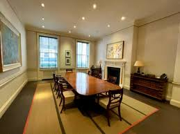 4 Fitzhardinge Street