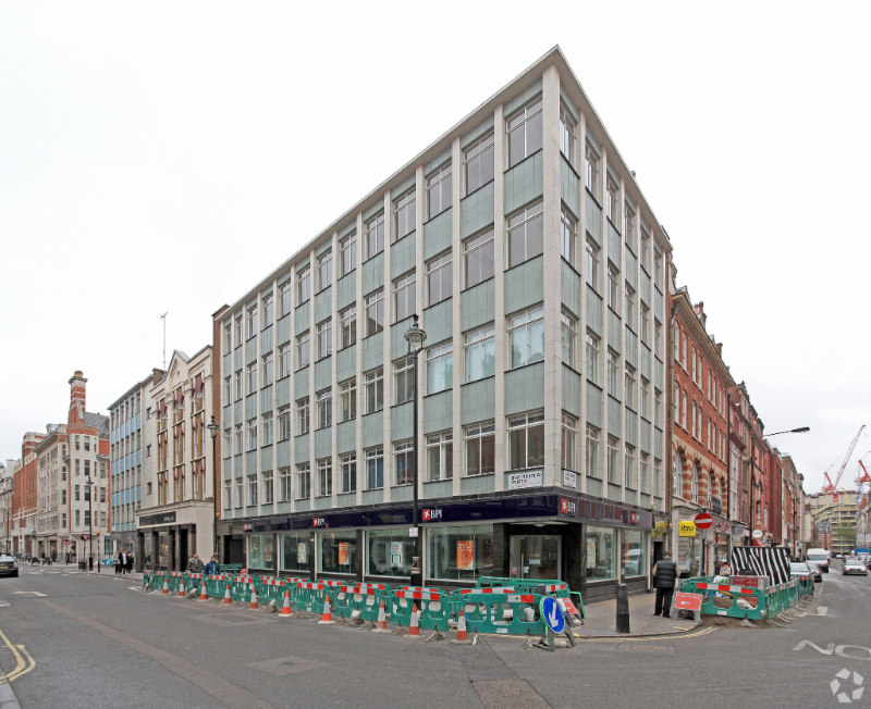 41-42 Eastcastle Street, London, UK
