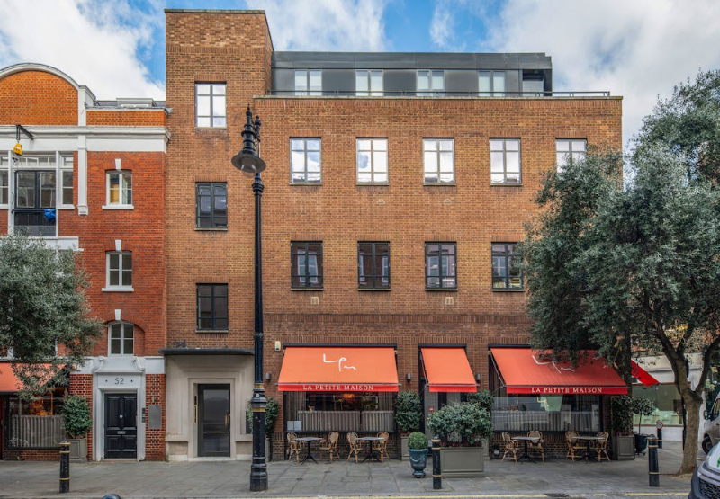 54 Brook's Mews