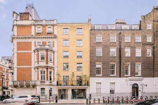 8 Hinde Street